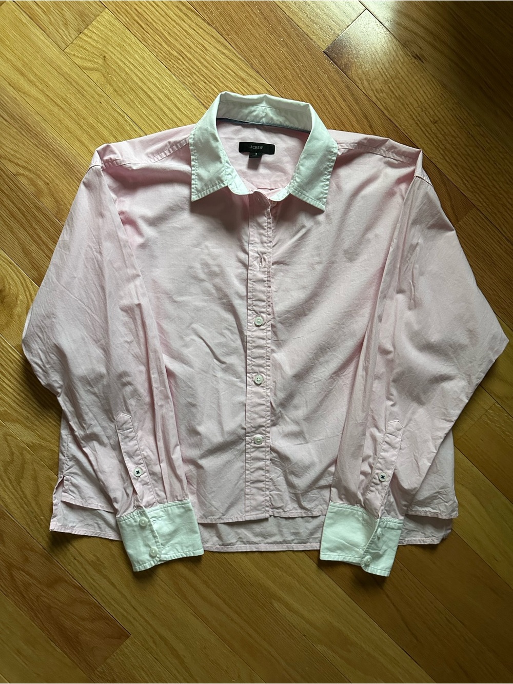 J.Crew Pink Cropped Button Down Shirt White Contrast Collar Cuffs Size 4 ✨